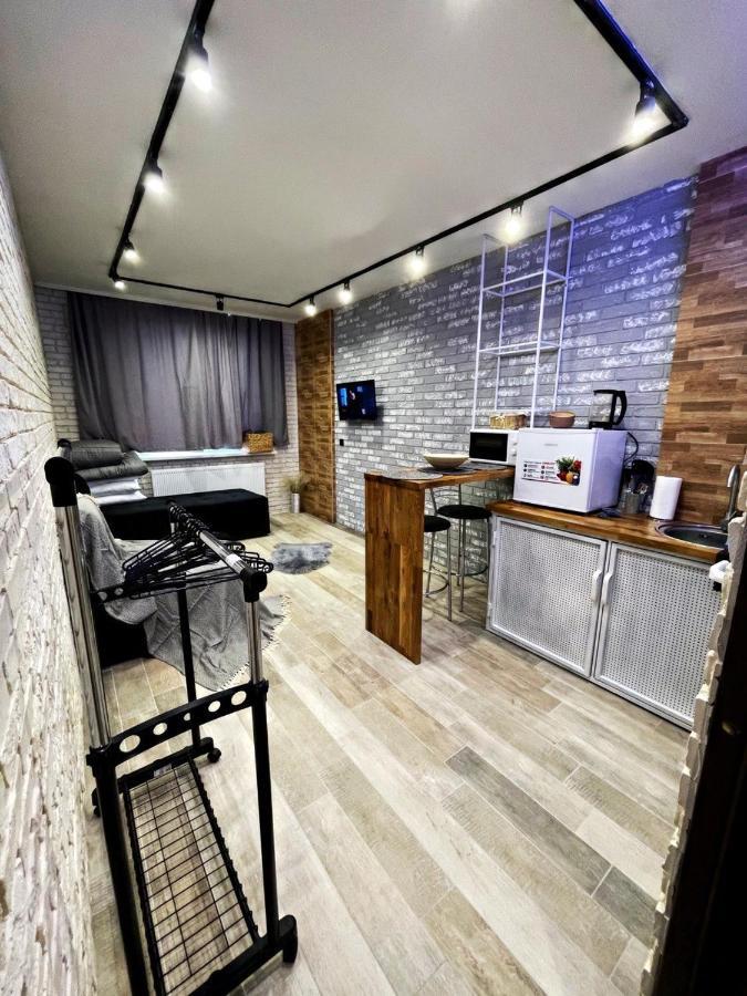 Loft_Apartment Kamjanets-Podilsky Buitenkant foto