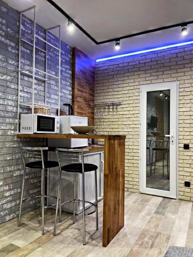 Loft_Apartment Kamjanets-Podilsky Buitenkant foto
